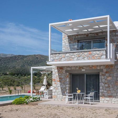 Cedar Bay Beachside Villas Палеохора Экстерьер фото
