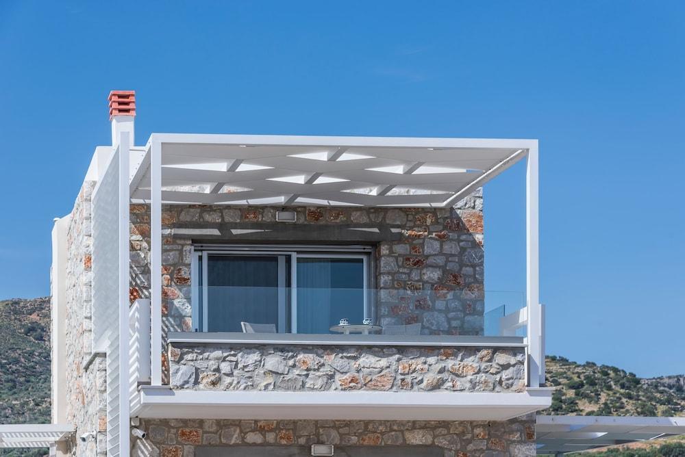 Cedar Bay Beachside Villas Палеохора Экстерьер фото