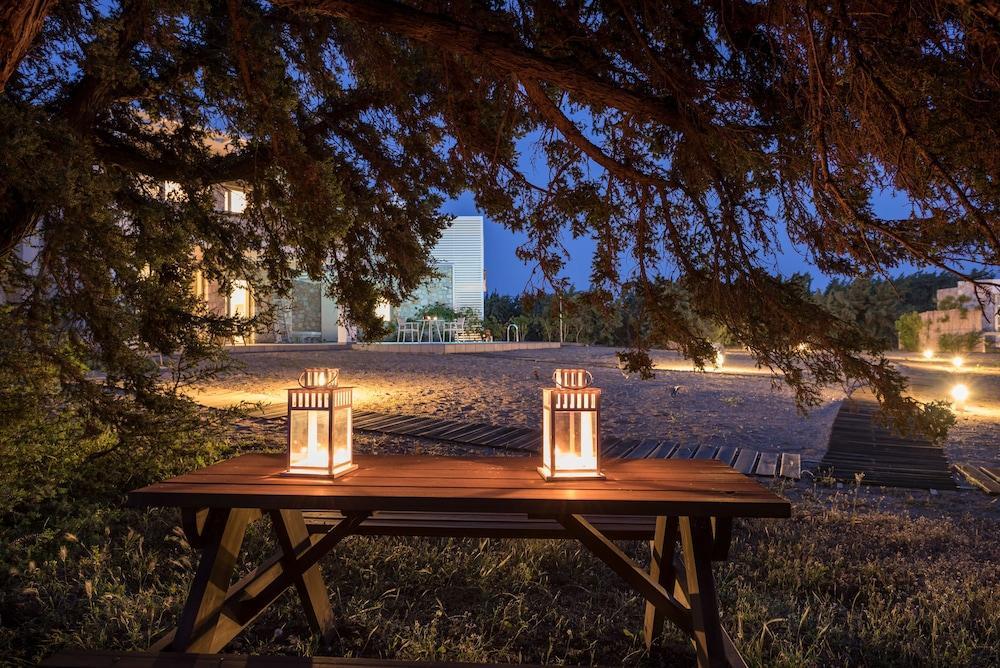 Cedar Bay Beachside Villas Палеохора Экстерьер фото