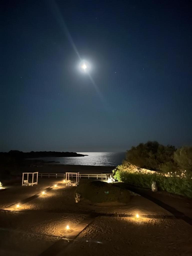 Cedar Bay Beachside Villas Палеохора Экстерьер фото