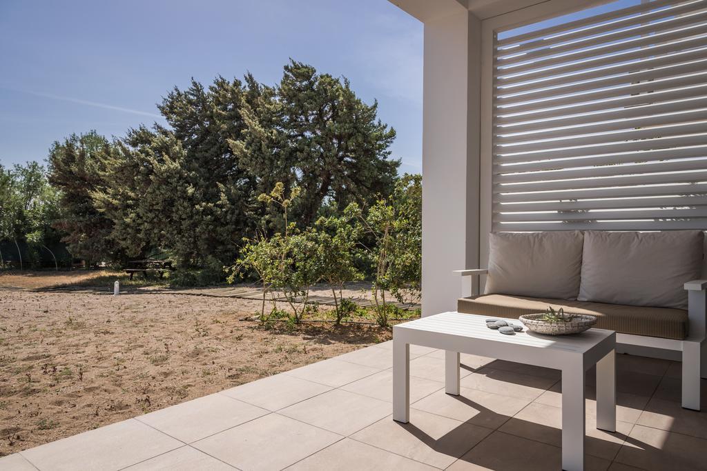Cedar Bay Beachside Villas Палеохора Экстерьер фото