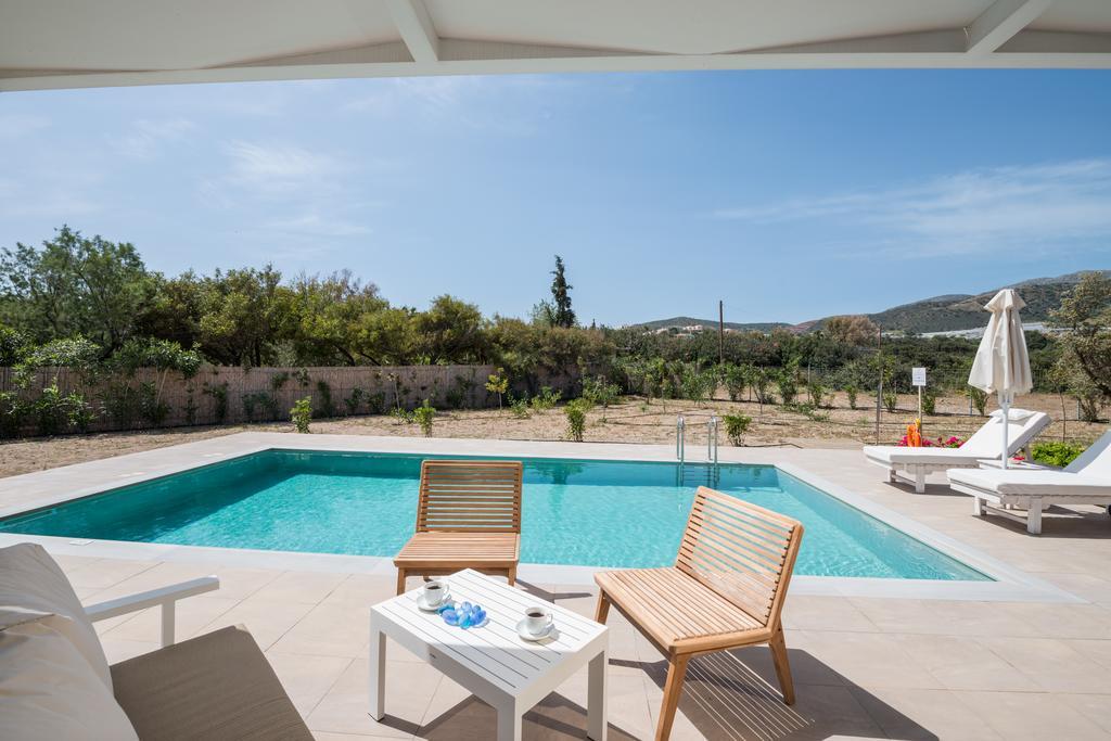 Cedar Bay Beachside Villas Палеохора Экстерьер фото