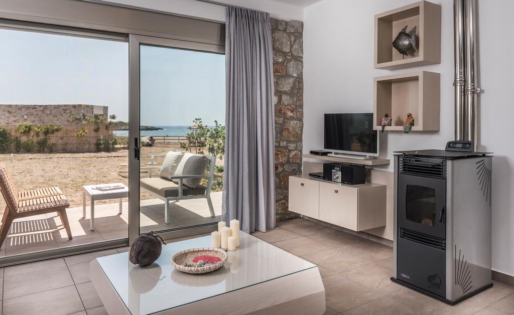 Cedar Bay Beachside Villas Палеохора Экстерьер фото