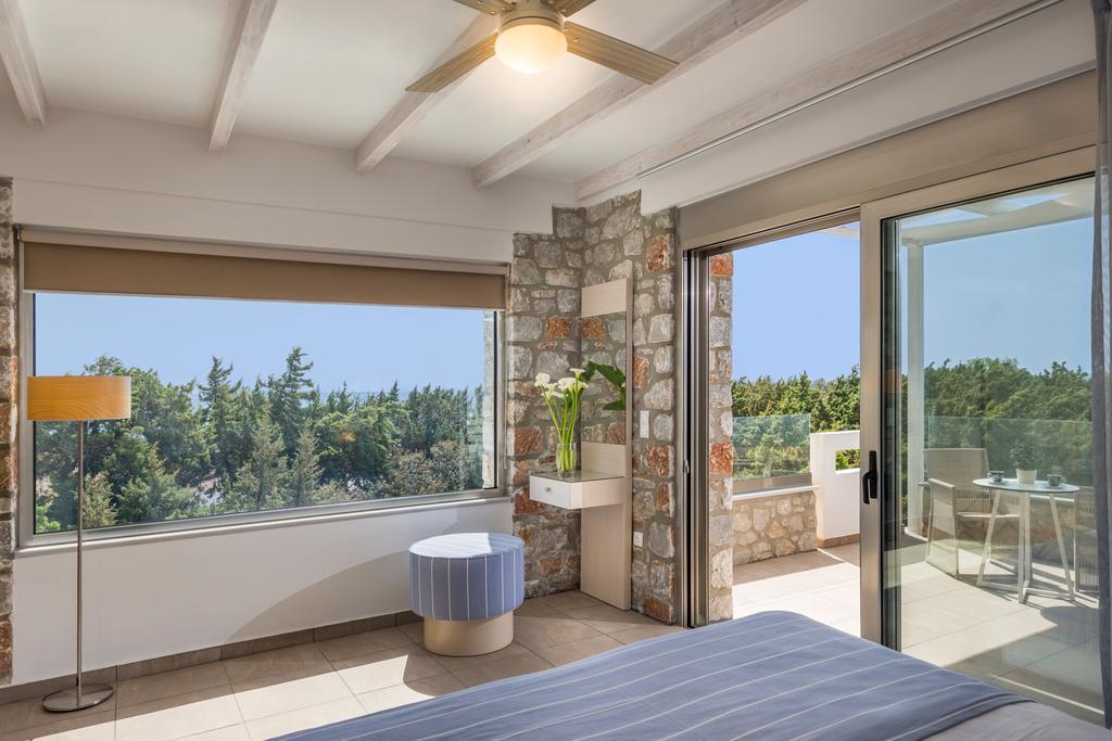 Cedar Bay Beachside Villas Палеохора Экстерьер фото