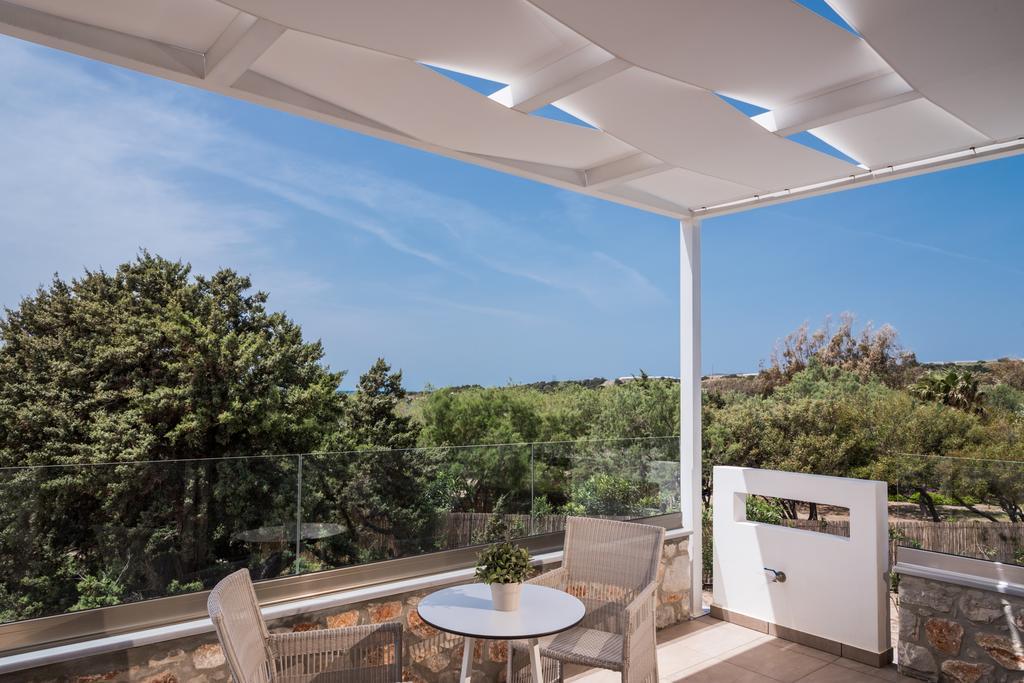 Cedar Bay Beachside Villas Палеохора Экстерьер фото