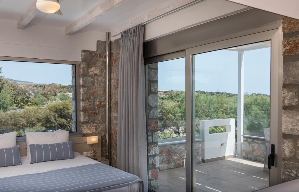 Cedar Bay Beachside Villas Палеохора Экстерьер фото